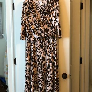Half sleeve animal print dress